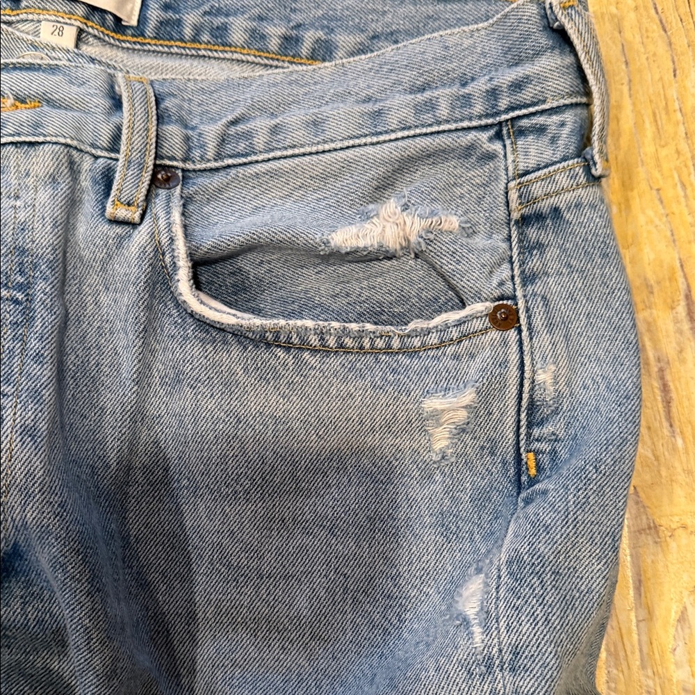 Agolde Light Blue Relaxed Fit Jeans - Picture 6 of 10
